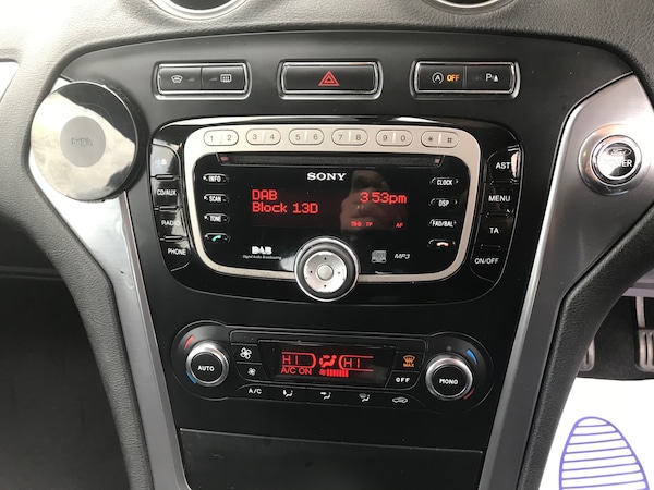 Used Ford Mondeo 2011 for sale - 75616297: Photo 8