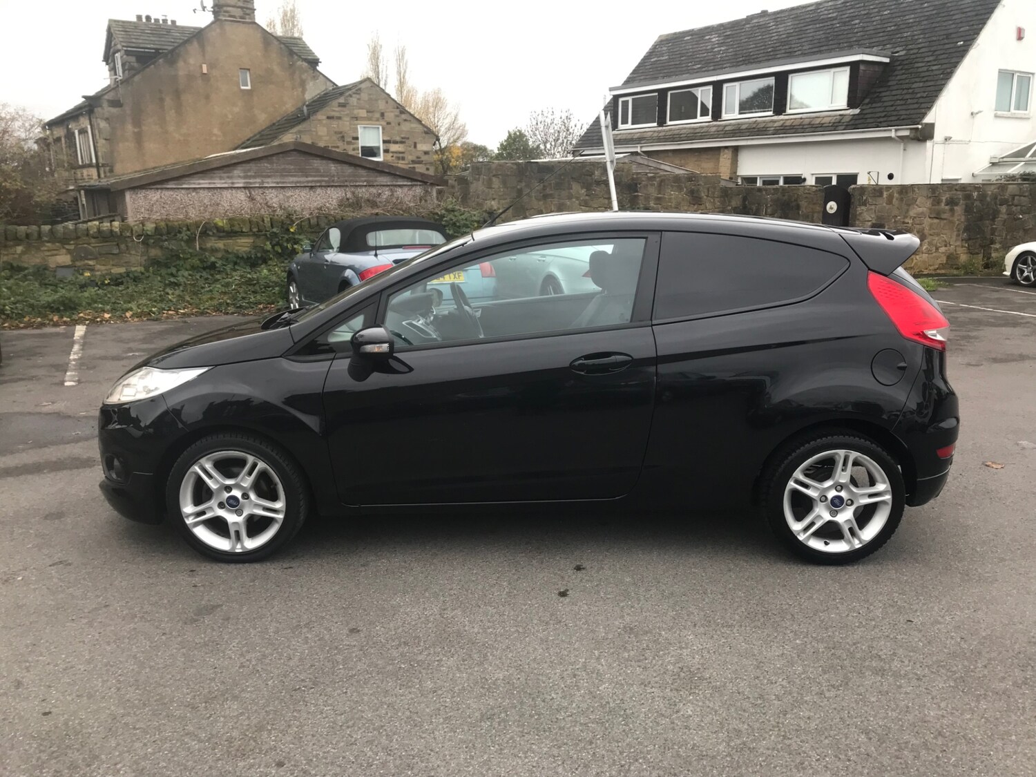 Used Ford Fiesta 2012 for sale - 76391895: Photo 18