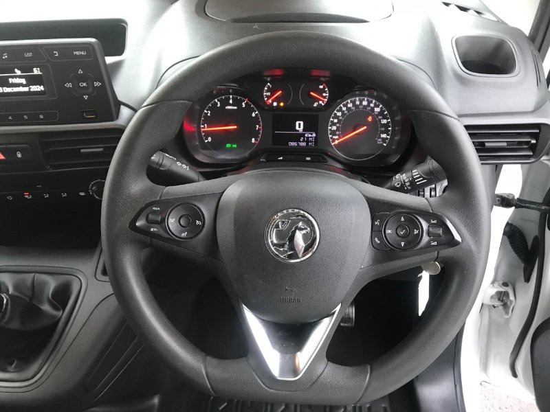 Used Vauxhall Combo 2020 for sale - 77323908: Photo 6