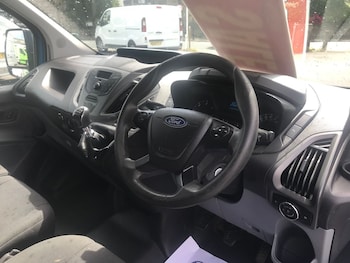 Used Ford Transit Custom 2017 for sale - 76089074: Photo