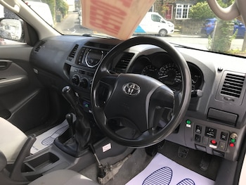 Used Toyota Hilux 2013 for sale - 78847541: Photo