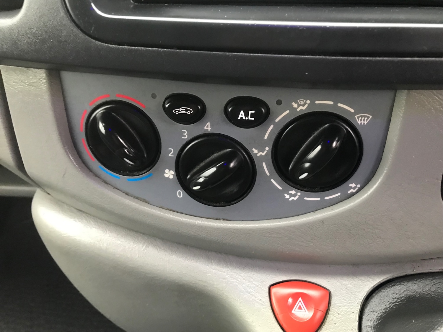 Used Vauxhall Vivaro 2014 for sale - 76476888: Photo 7