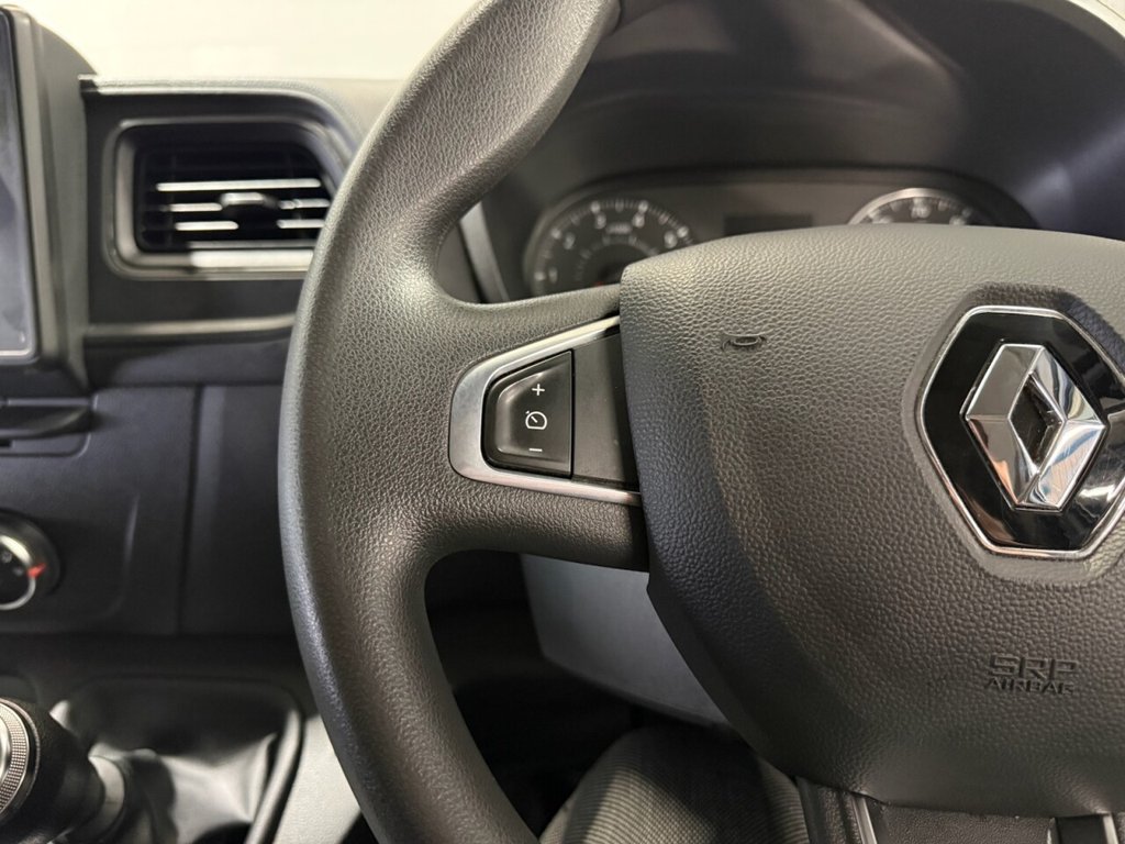 Used Renault Master 2023 for sale - 76617424: Photo 29