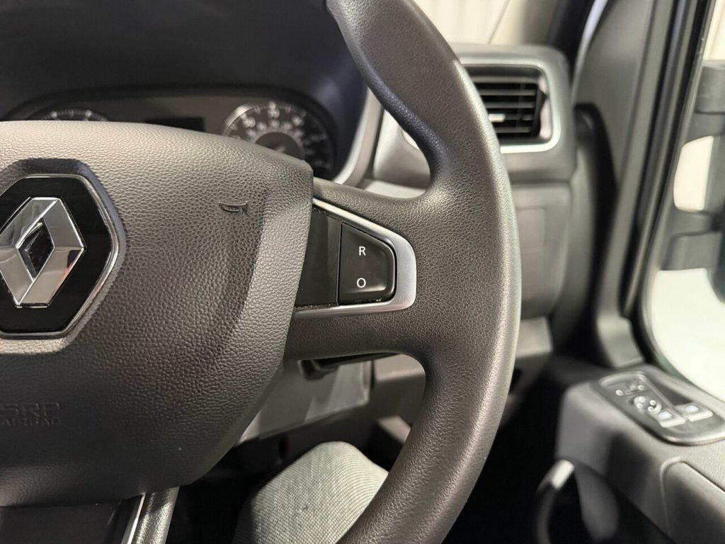 Used Renault Master 2023 for sale - 76617424: Photo 30