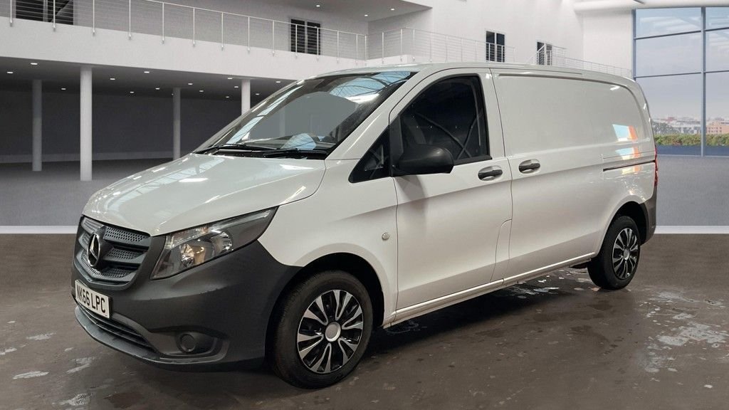 Used Mercedes-Benz Vito 2016 for sale - 77276348: Photo 2