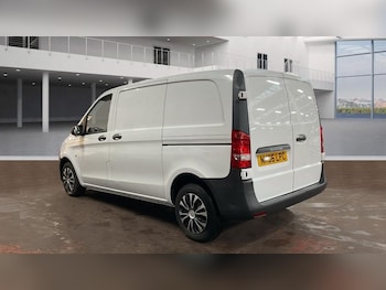 Used Mercedes-Benz Vito 2016 for sale - 77276348: Photo