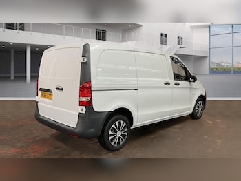 Used Mercedes-Benz Vito 2016 for sale - 77276348: Photo
