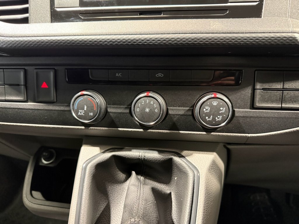 Used Volkswagen Transporter 2021 for sale - 77990638: Photo 27