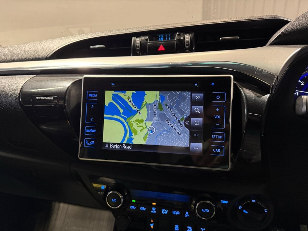 Used Toyota Hilux 2017 for sale - 77212953: Photo 26