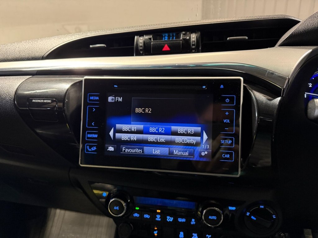 Used Toyota Hilux 2017 for sale - 77212953: Photo 28