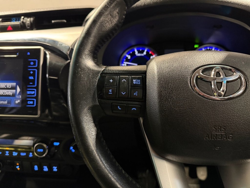 Used Toyota Hilux 2017 for sale - 77212953: Photo 31