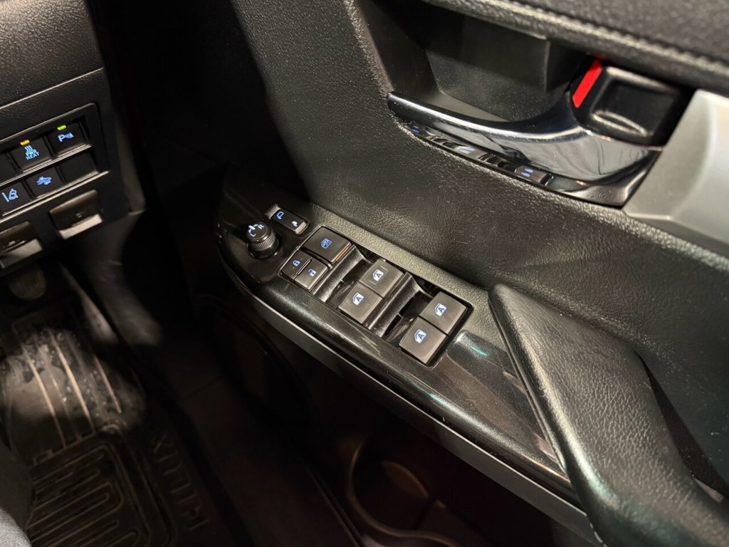 Used Toyota Hilux 2017 for sale - 77212953: Photo 34