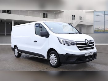 Renault Trafic feature image