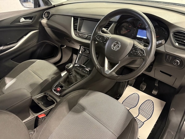 Used Vauxhall Grandland X 2018 for sale - 75474105: Photo 3