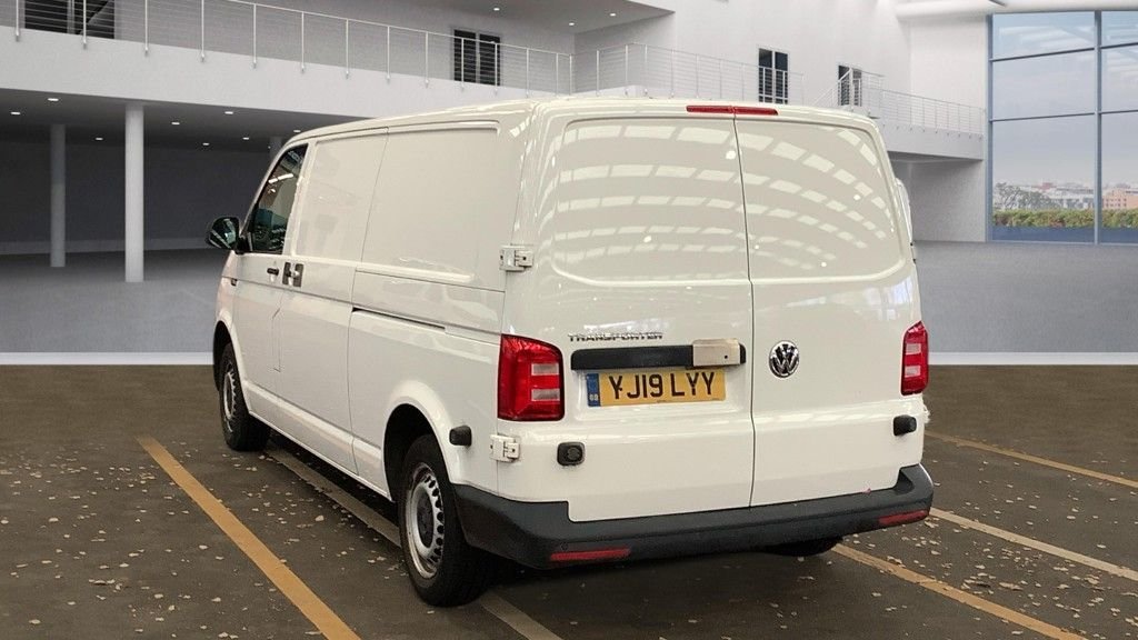 Used Volkswagen Transporter 2019 for sale - 77212952: Photo 3