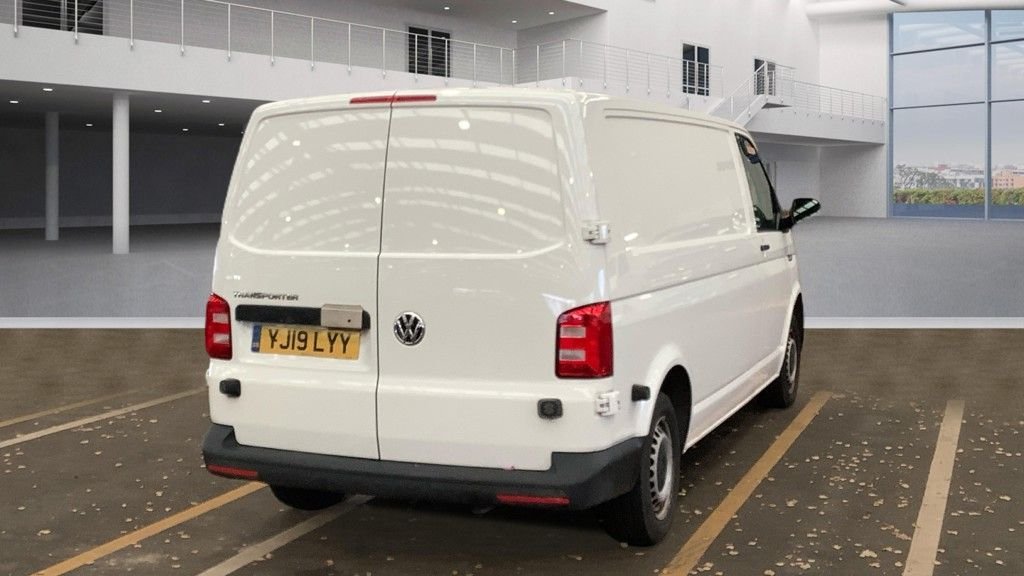 Used Volkswagen Transporter 2019 for sale - 77212952: Photo 4