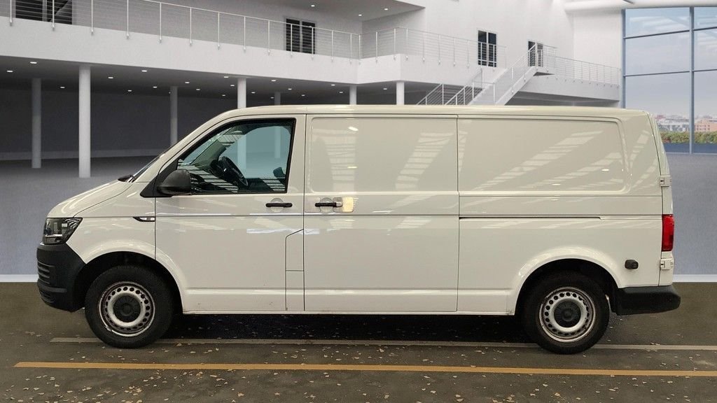 Used Volkswagen Transporter 2019 for sale - 77212952: Photo 6