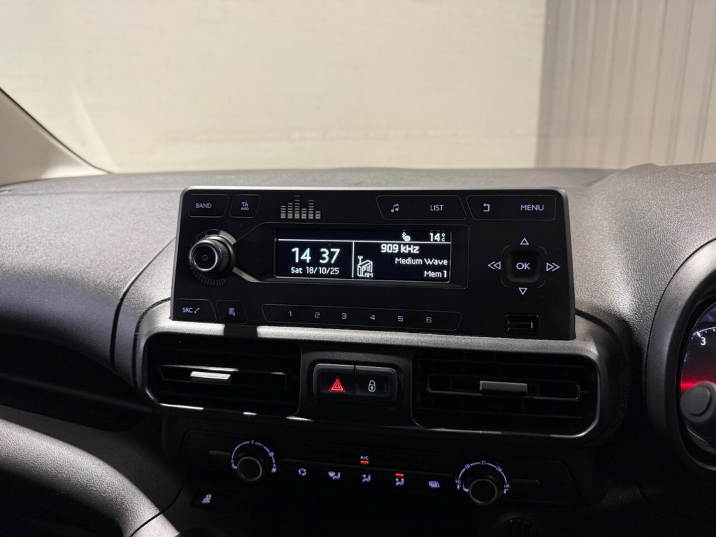 Used Vauxhall Combo 2020 for sale - 76617331: Photo 25