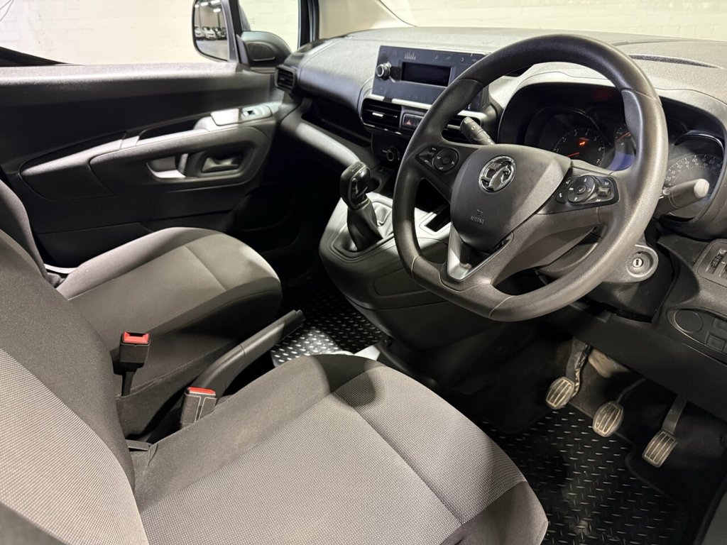 Used Vauxhall Combo 2020 for sale - 76617331: Photo 3