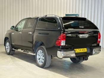 Used Toyota Hilux 2018 for sale - 74379896: Photo