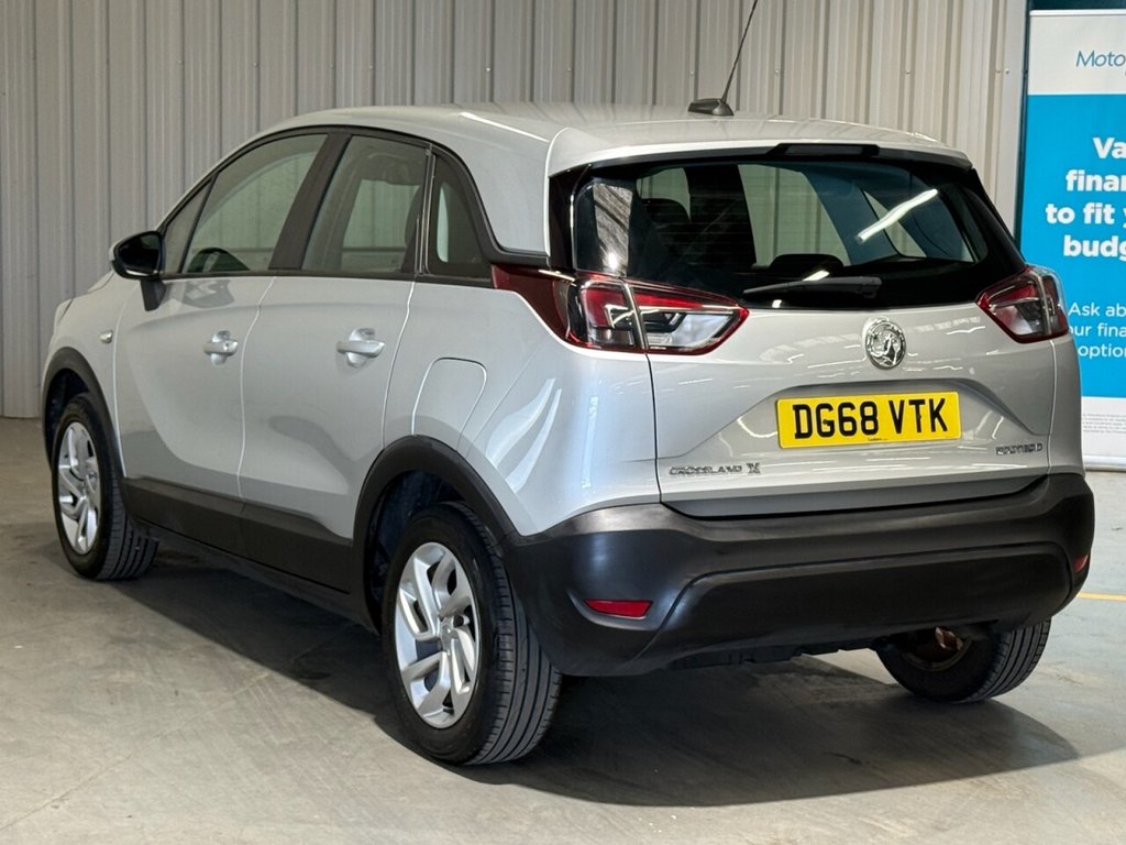 Used Vauxhall Crossland X 2018 for sale - 76438982: Photo 2