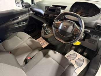 Used Peugeot Partner 2020 for sale - 74156620: Photo