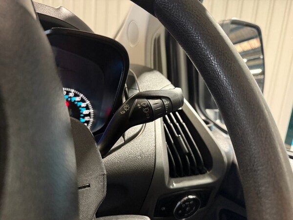 Used Ford Transit Custom 2018 for sale - 74494266: Photo 22