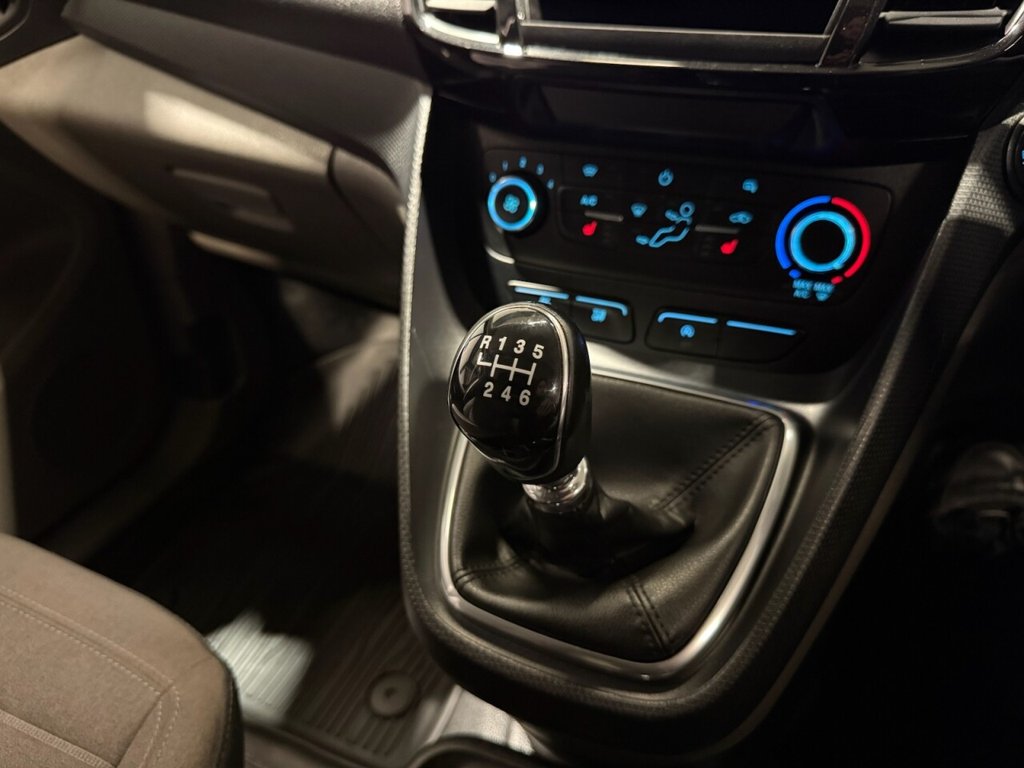 Used Ford Transit Connect 2022 for sale - 76617370: Photo 37