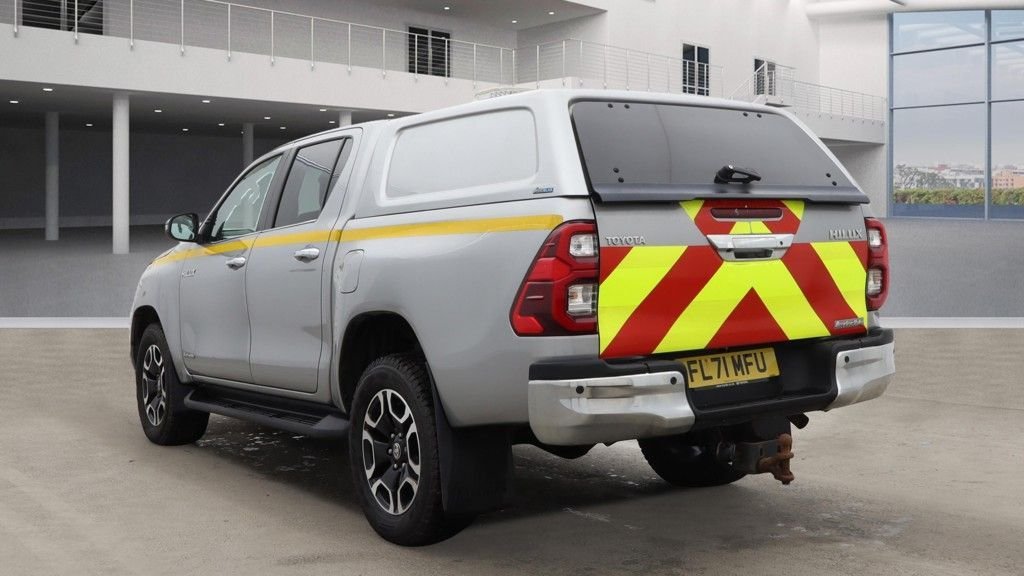 Used Toyota Hilux 2021 for sale - 77212119: Photo 3