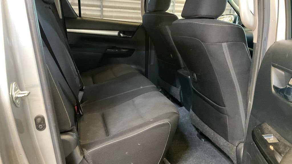 Used Toyota Hilux 2021 for sale - 77212119: Photo 6