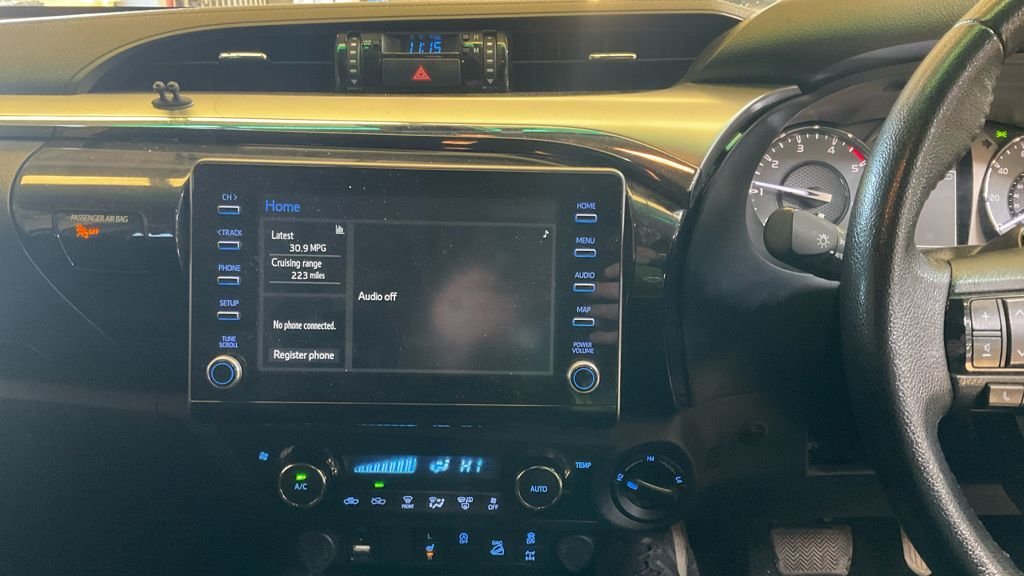 Used Toyota Hilux 2021 for sale - 77212119: Photo 9