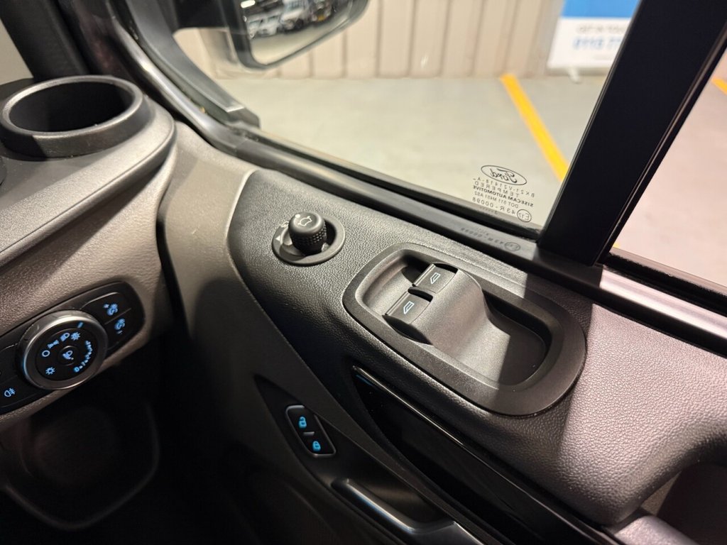 Used Ford Transit Custom 2023 for sale - 77680326: Photo 37