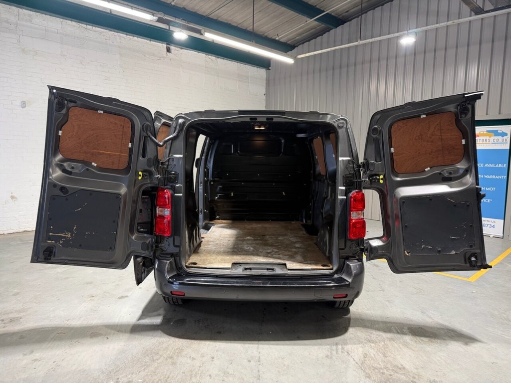 Used Vauxhall Vivaro 2022 for sale - 77680203: Photo 18