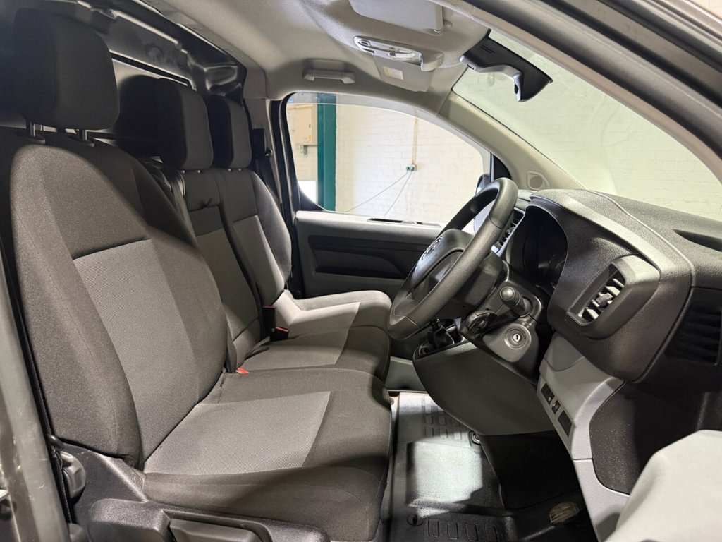 Used Vauxhall Vivaro 2022 for sale - 77680203: Photo 5