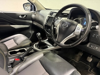 Used Nissan Navara 2020 for sale - 79103250: Photo