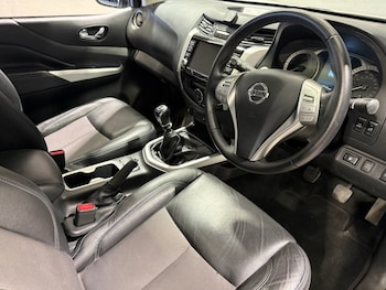 Used Nissan Navara 2020 for sale - 78372462: Photo
