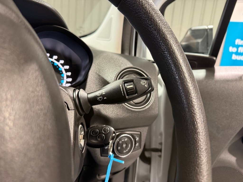 Used Ford Transit Courier 2019 for sale - 76345340: Photo 28