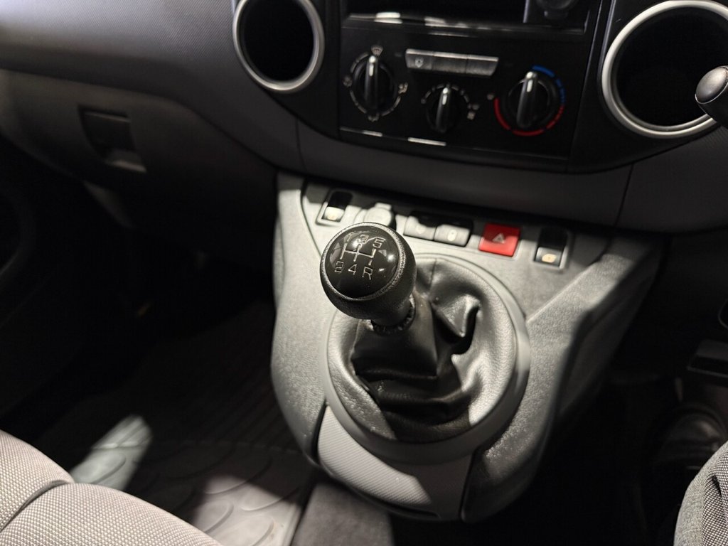 Used Peugeot Partner 2016 for sale - 76520399: Photo 23