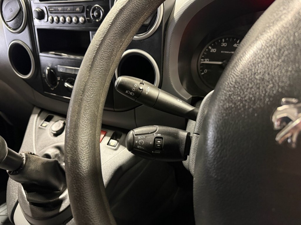 Used Peugeot Partner 2016 for sale - 76520399: Photo 27