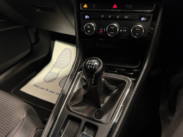 Used SEAT Leon 2018 for sale - 74722332: Photo 23