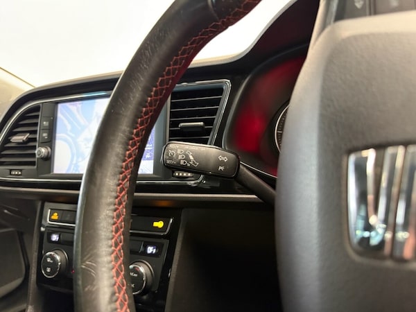 Used SEAT Leon 2018 for sale - 74722332: Photo 29