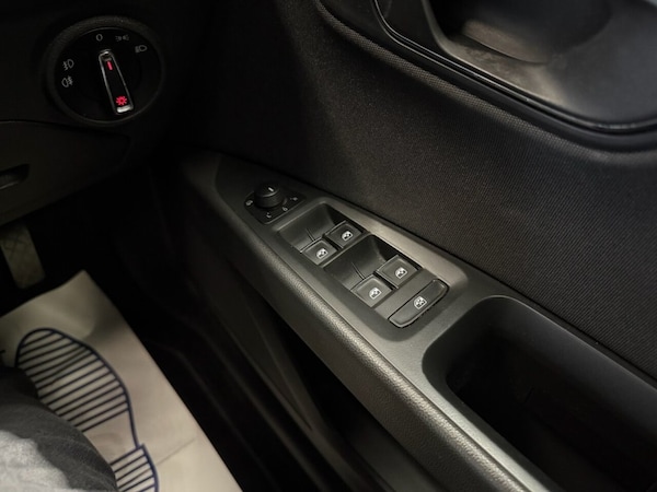 Used SEAT Leon 2018 for sale - 74722332: Photo 33