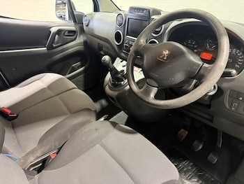 Used Peugeot Partner 2018 for sale - 78514443: Photo