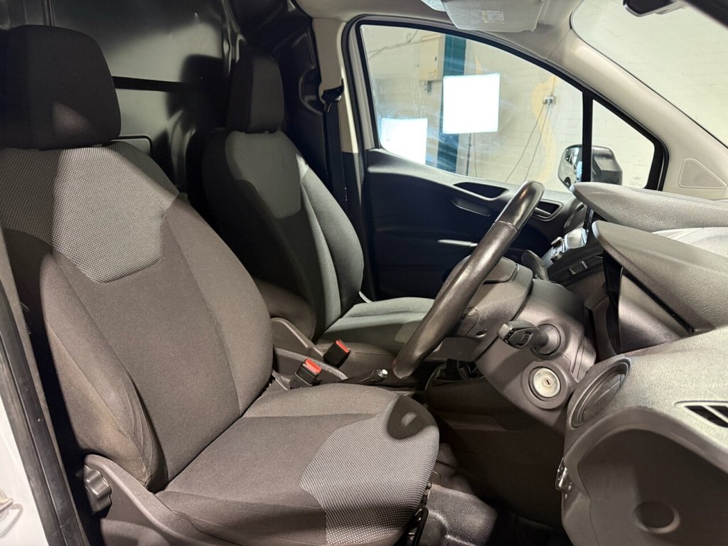 Used Ford Transit Courier 2019 for sale - 76934467: Photo 3