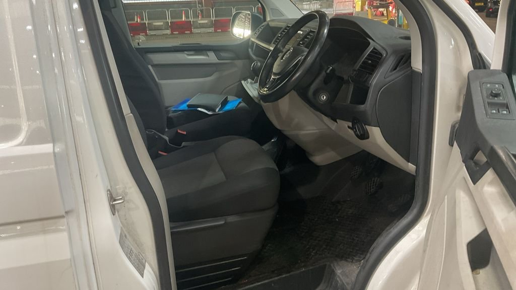 Used Volkswagen Transporter 2019 for sale - 77188266: Photo 9