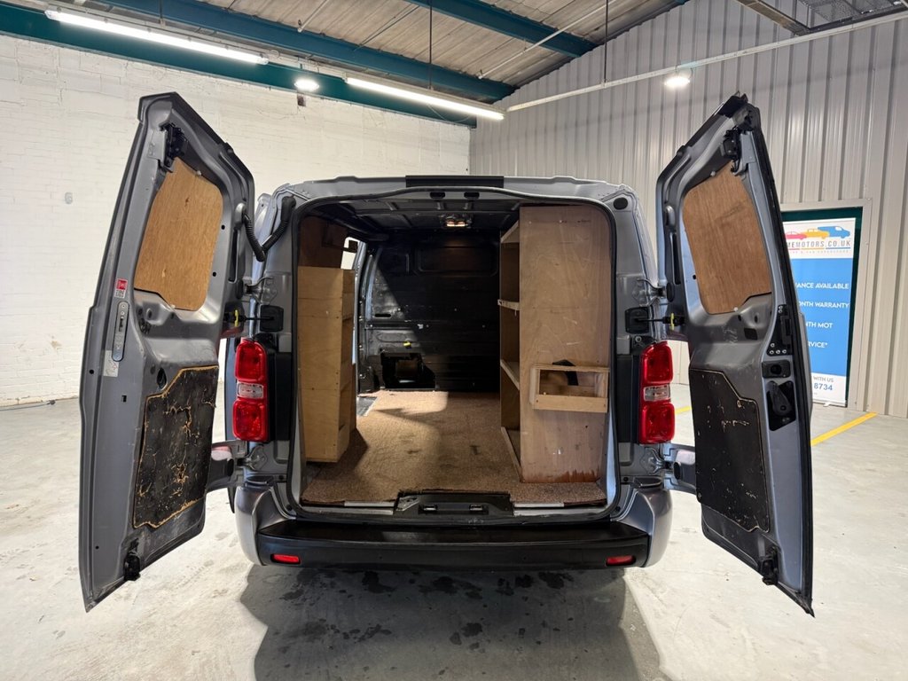 Used Vauxhall Vivaro 2019 for sale - 77275926: Photo 18