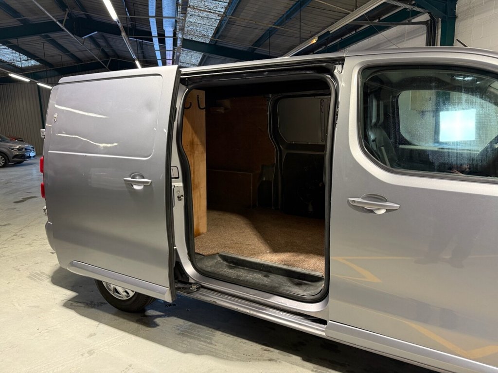 Used Vauxhall Vivaro 2019 for sale - 77275926: Photo 22