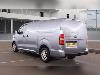 Used Vauxhall Vivaro 2019 for sale - 77275926: Photo