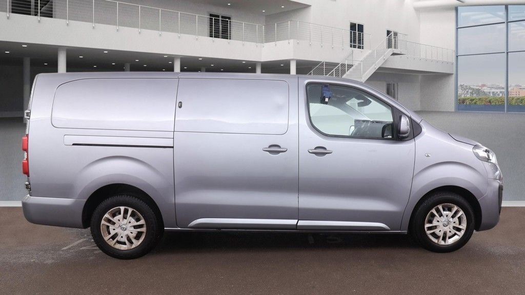 Used Vauxhall Vivaro 2019 for sale - 77275926: Photo 5