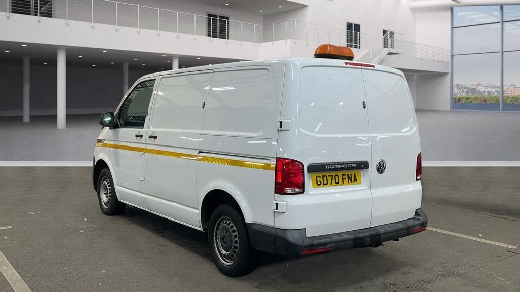 Used Volkswagen Transporter 2021 for sale - 77212492: Photo 3